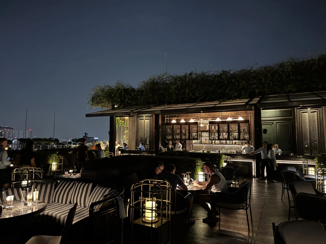 Bangkok Marriott Marquis Queen’s Park Review: Large Pool, Breakfast Buffet and an Outdoor Lounge