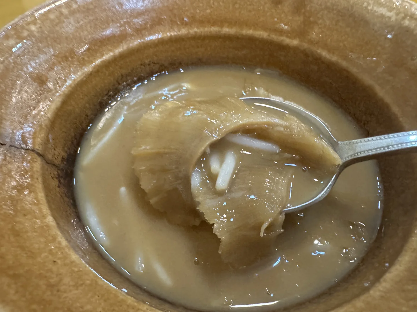 バンコクでフカヒレを実食｜HOCK Shark Fins（ホック）の濃厚スープと鮑ごはん