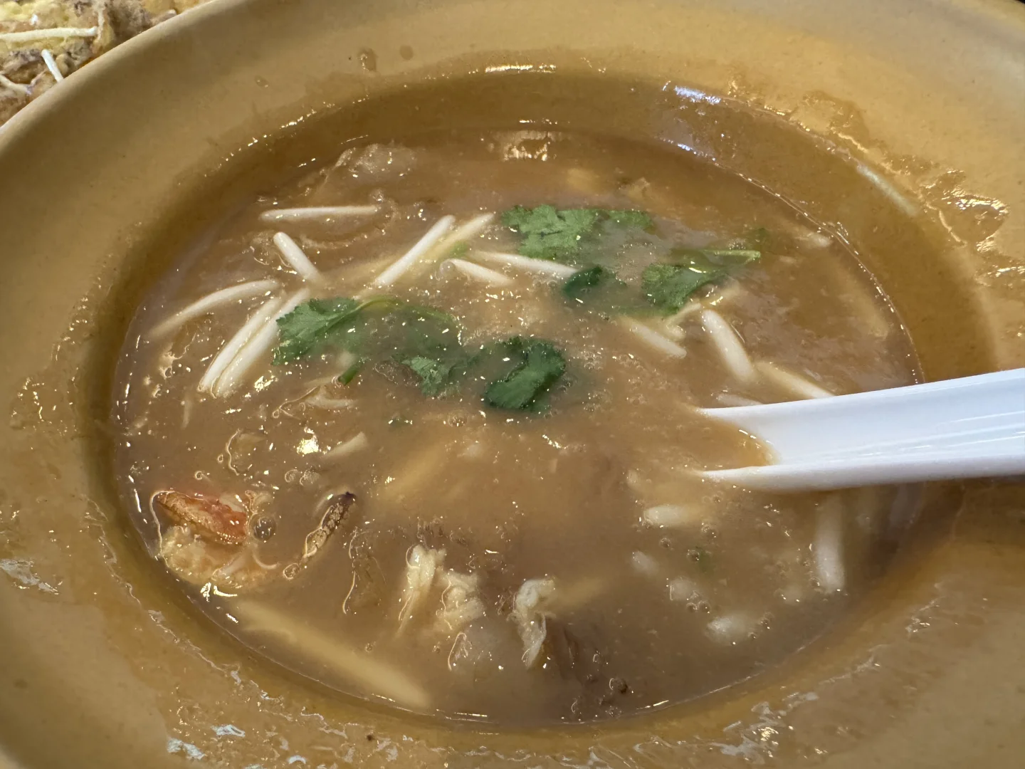 バンコク・アソークで絶品フカヒレ｜Ping's Shark's Finを実食レビュー